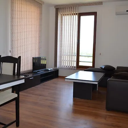 Georgievi プリモルスコ