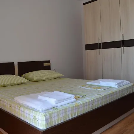 Georgievi Gasthuis 3*