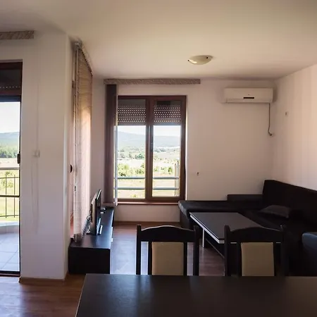 Georgievi 3*